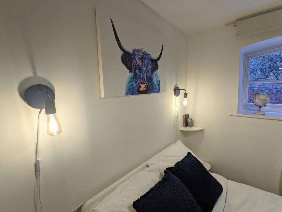 Cosy Riverside Apartment - Free Parking 요크 외부 사진